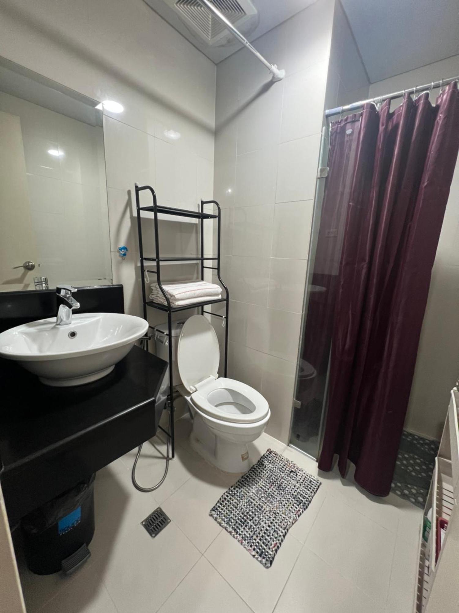 One Palmtree Villas Airport Condo Pasay Buitenkant foto